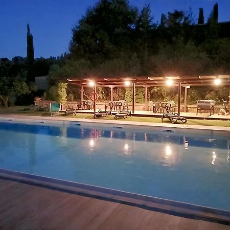 Agriturismo Caliano Asciano Buitenkant foto